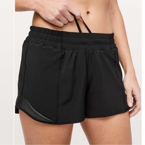Lululemon Hotty hot shorts black